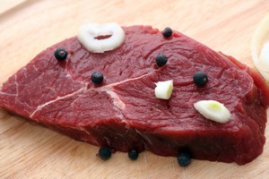 Říkal někdo kvalitní a šťavnatý, středně propečený hovězí steak?