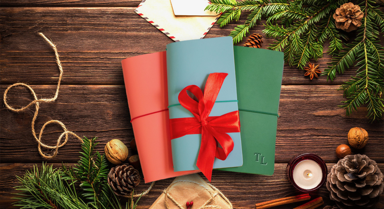 Brašnářství Tlustý představuje tip na vánoční dárek – Luxusní kožený zápisník na míru vašemu stylu